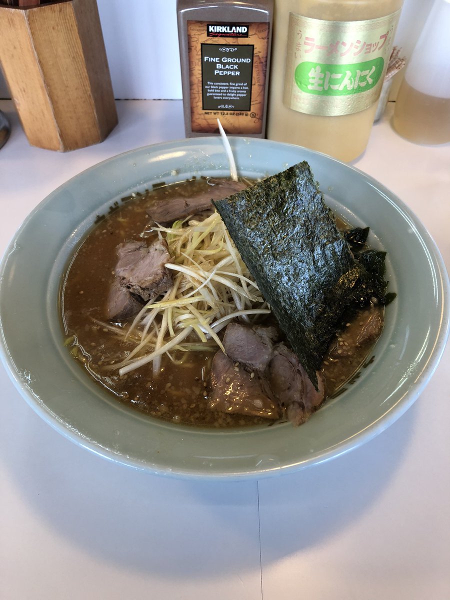 monstar351's tweet photo. 朝からラーメン🍜 https://t.co/Mju252ihl7