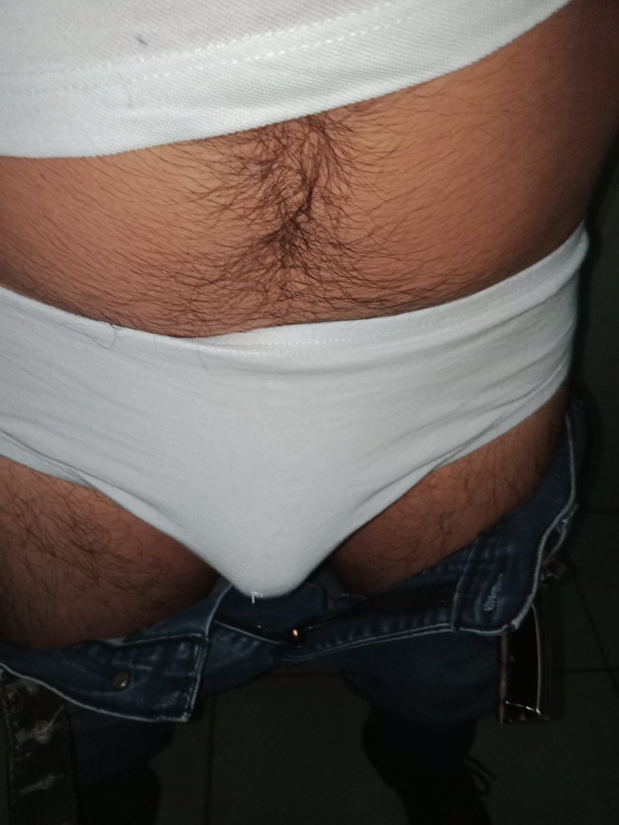 juang_vazquez's tweet photo. Listo Pal jale mijossss con mi color favorito blanco saco por gotas. https://t.co/W3byOBdUkJ