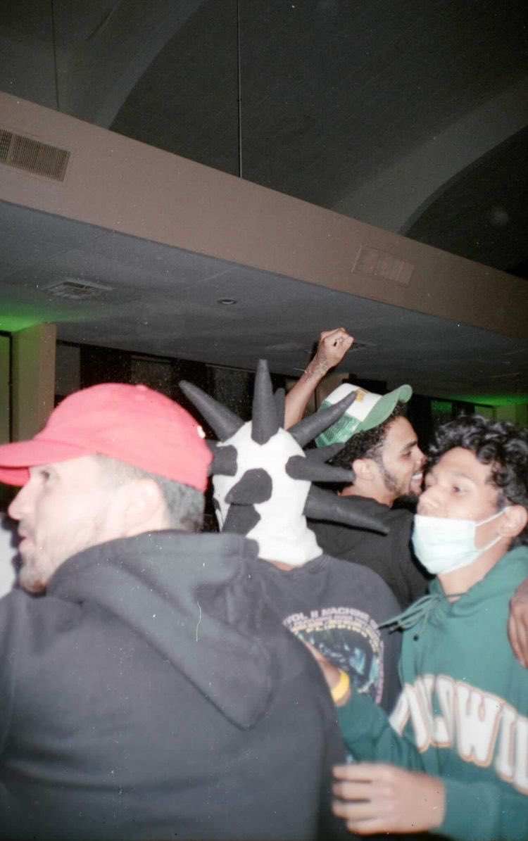 wav3visuals's tweet photo. Still on the come down 😵‍💫📼 https://t.co/93joasyuej