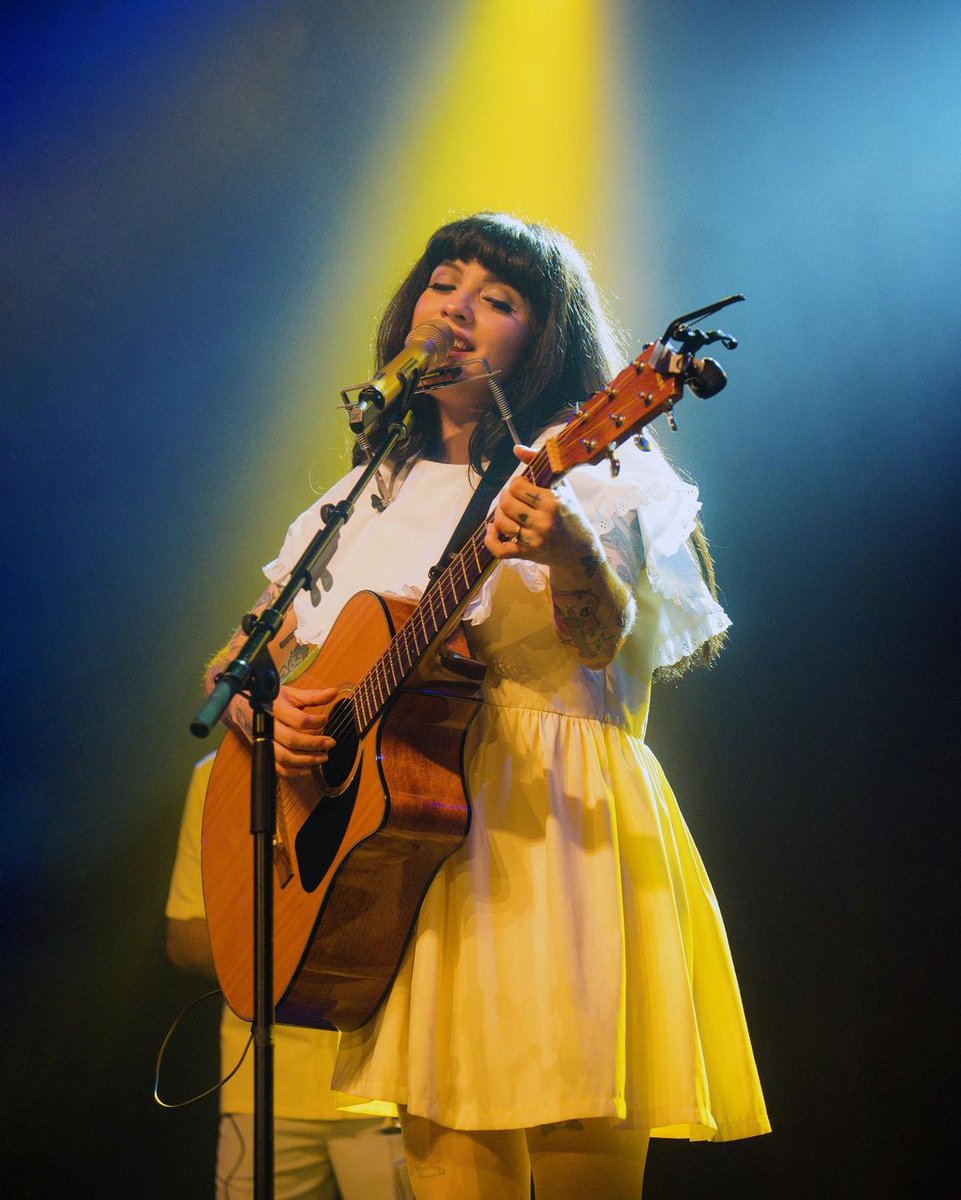 laferteee's tweet photo. jelouuu, regresé junto con @DavidLafzz con una dinámica para el estreno de la canción 🤪 ya saben q si quieren participar comenten o mándenme dm para contarles máss <33 https://t.co/8zBfZPX3Ze