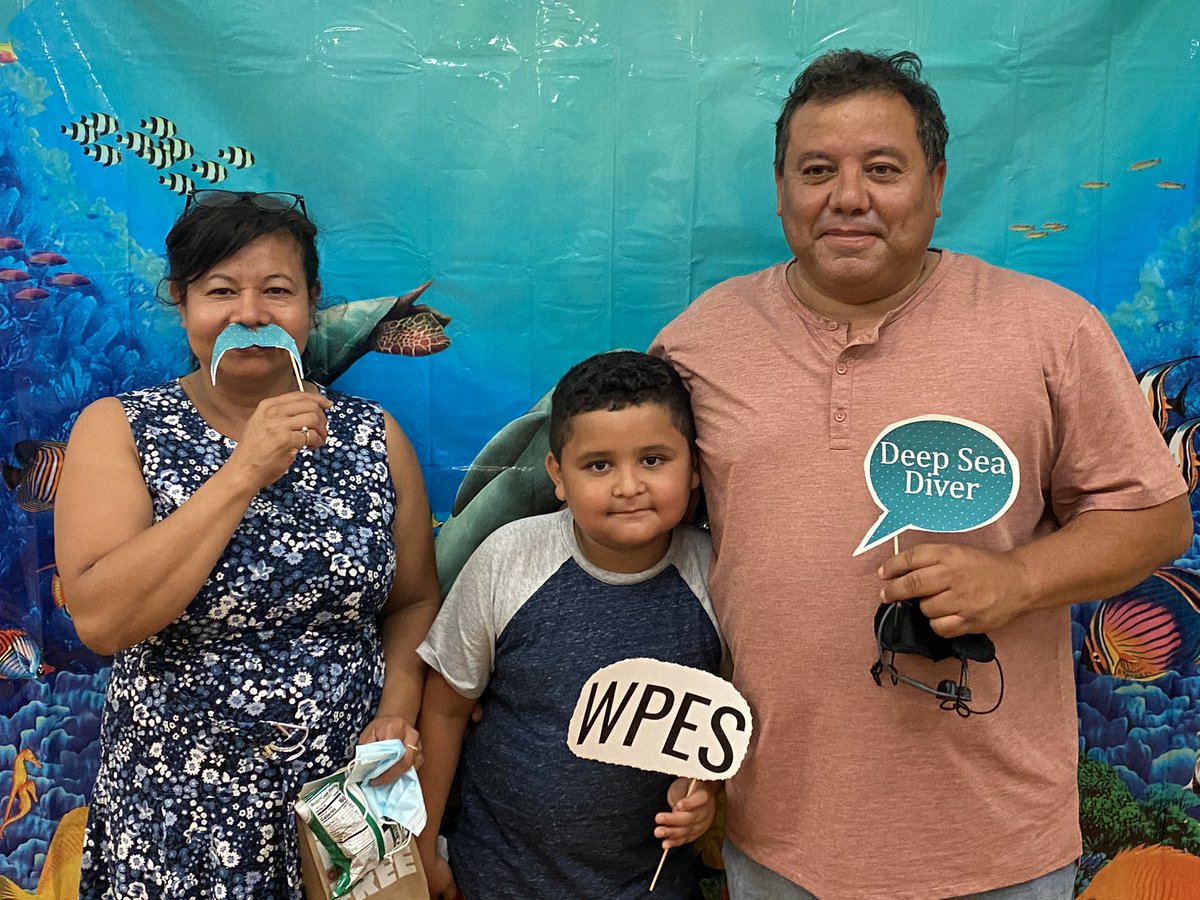 We had a GREAT turnout at our Digital Deep Dive Family Night tonight! Thank you to all our families who came to #divein to our digital resources! And a big thank you <a href="/Levansteach15/">Lindsey Evans</a> for coming to support our technology needs!  #nhcschat <a href="/NHCSTechDept/">NHCS Tech Dept</a>