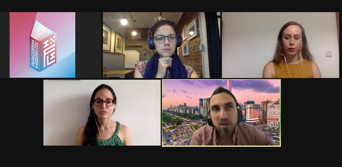 Como parte de la <a href="/fli_mx/">Feria del Libro Independiente</a>, la semana pasada hablamos de traducción y otras infidelidades con @robin_ep_myers, <a href="/zaidenwerg/">Ezequiel Zaidenwerg-Dib</a> y <a href="/elisa_carinae/">Elisa Díaz Castelo</a>.

💘📖💘 

La conversación está disponible acá 👇🏽

youtube.com/watch?v=bzMOeJ…