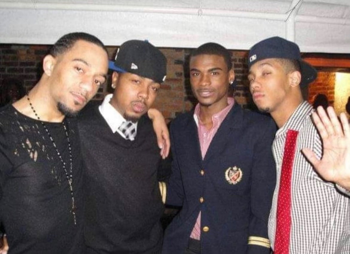 SamStringer's tweet image. Time here, is limited. Remind people that you love them, until they hear it to death. 

RIP : one of the world’s easiest people to love. And, the other guy with the ‘whitest’ name aside mine.

We always threw interviewers off, .@_itsLANCE 💔