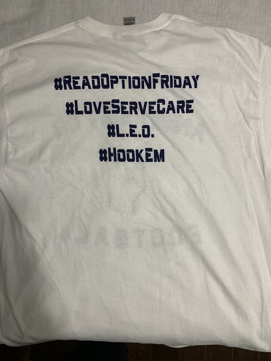 coach_Jessie's tweet photo. Big shoutout to @MmartinezMike for the awesome #ReadOptionFriday shirts for our elementary kids and staff at CRCS! @darrenleach33 @nate_stecker #HookEm #ReadOptionFriday ๐ค๐ป๐ค๐ป https://t.co/Q8LB1ND4kD