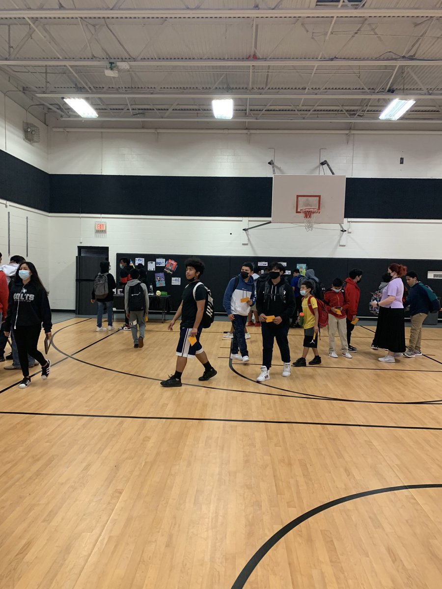 CToshma's tweet photo. Another great day of intersession @SHMS_Colts! We want to give a Big Shout Out and Thank You to @NGHS_Raiders MST Students volunteering to help with our college-career-military #GISDNews #GISDintersession https://t.co/2HVC4gR1dh