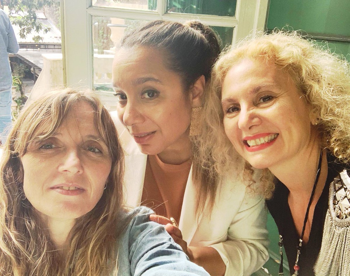 rutygehy's tweet photo. Gracias hermosas amigas por acompañarme a recibir este nuevo año...Son mi mejor regalo!!!🎂🎂🎂🎁🎁❤

#MiCumpleFeliz #Teanner #AmigasBellas #celebraravida #CelebrarAmistad #Festejo https://t.co/9H4dKxe1ng