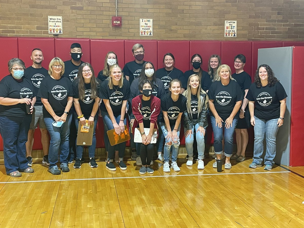 CovingtonElem's tweet photo. Thank you to @MorningsideEdu University and all of your “Into the Streets” volunteers for helping with our health &amp; vision screening and to the @slandchc dental team for supporting today’s dental screenings. 👓😃🦷 https://t.co/5RrBkzBcSb