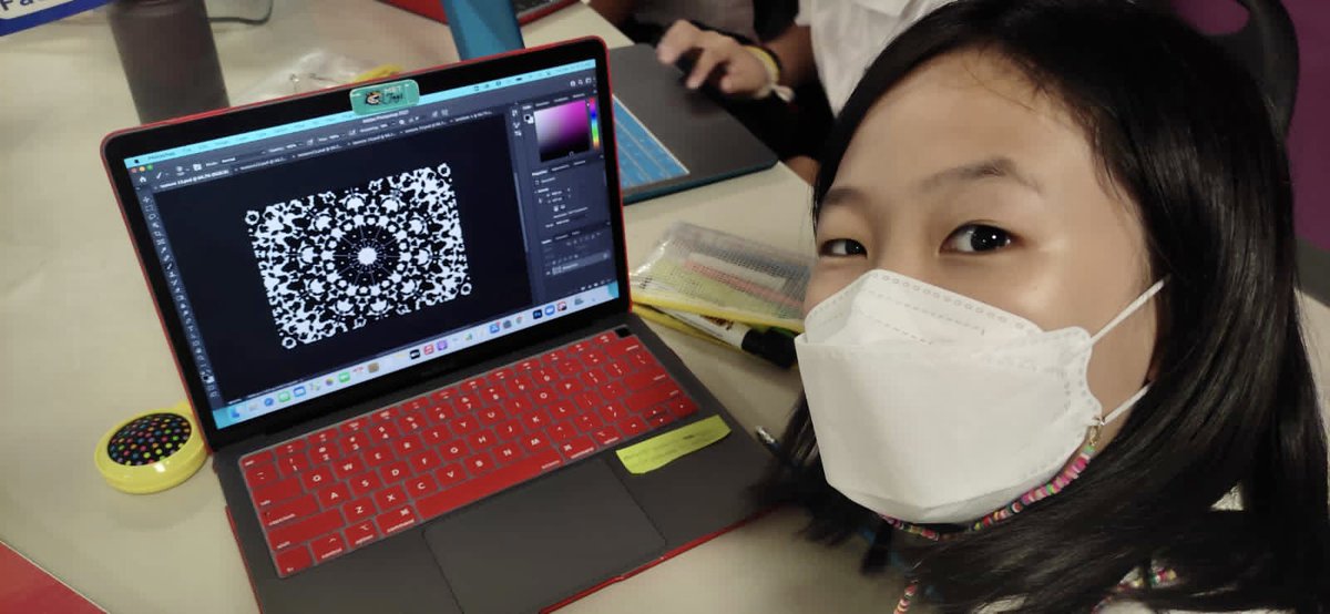 METSchoolPanama's tweet image. MET 6th Graders, learning new #skills! They enjoyed exploring creative possibilities with Photoshop in an introductory workshop - experimenting with texture, combining the outside world with the digital through play & personal expression.
#ibmyp #ibeducation #WednesdayMotivation