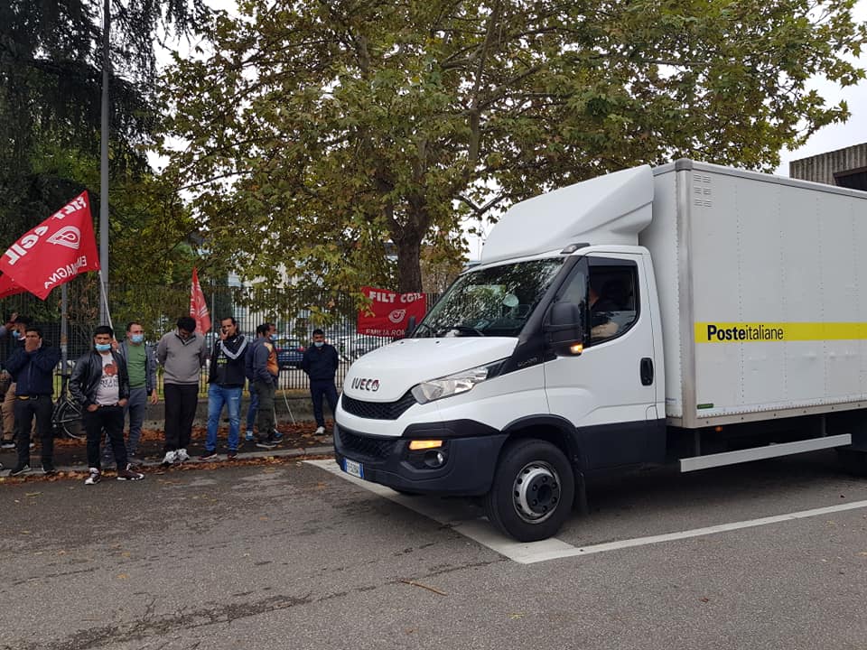 CgilBologna's tweet photo. ✊🚛‼️Vertenza #Nexive, #Cgil, Filt e Slc Cgil Bologna: “#SDA assorba i lavoratori in #appalto”👉👉 https://t.co/OKdzHSBAi2 https://t.co/DG8CzHKzQX