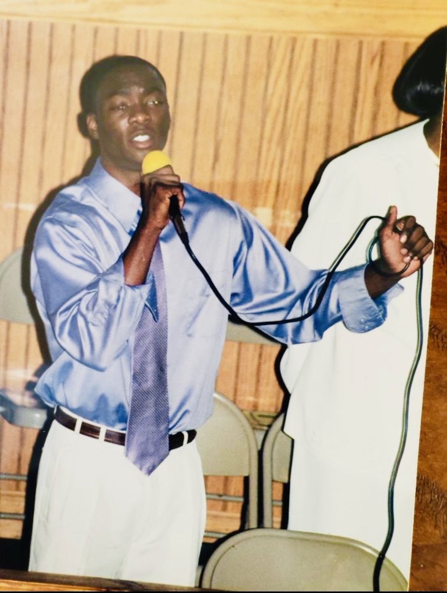 iambjbritt's tweet photo. Who's down for some karaoke😎🎤

#tbt 
#miccheck1212 https://t.co/aoONncZ6bn