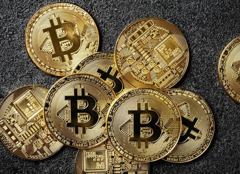 'It seems like not a day goes by without bitcoin hitting the headlines – either for its meteoric rise, unrivalled volatility, or sudden and frequent crashes...' ttps://blog.tiomarkets.com/education/is-bitcoin-really-the-digital-gold/ #btc #crypto #tiox