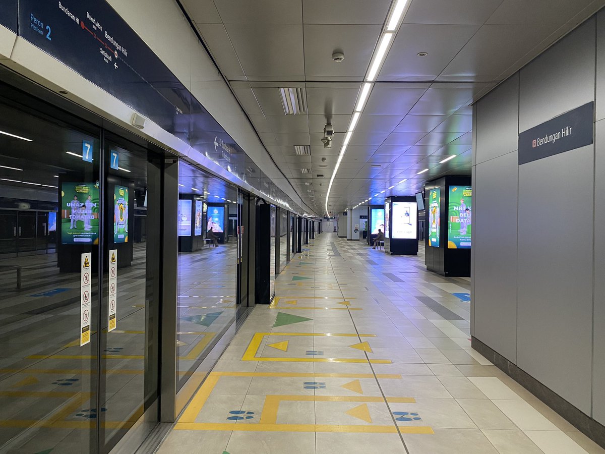 ierophantes's tweet photo. Yang paling dikangenin di Jakarta itu sebenernya cuma satu.

Ease of access. https://t.co/uL2ASYuH4P