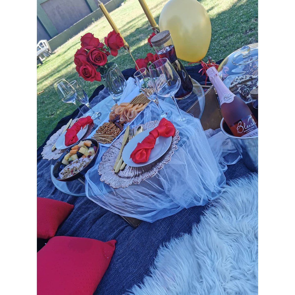 EntPanache's tweet photo. Sunny Days are Upon Us.
Outdoor Picnics🌞😍

Panaché Ent @Your_Service https://t.co/s2DSQJg6N6