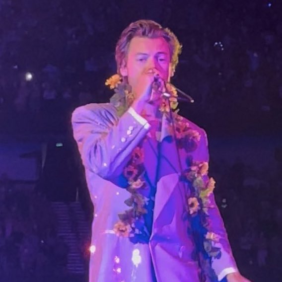 lhhcomfort's tweet image. Harry Styles                      Harry Styles
     2015                                   2021