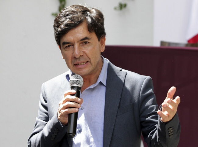 julioastillero's tweet photo. ¡Acompáñeme hoy, 10 pm, en la #VideocharlaAstillada!: Foro gastó 471 mdp en lo “operativo” y solo 100 en proyectos de ciencia y tecnología: vocero @JesusRCuevas . Esta vez, solo por https://t.co/NF9yqcOIFR . Nos ayuda mucho si comparte esta invitación, pues casi no notifica YT https://t.co/nMc092H0b4