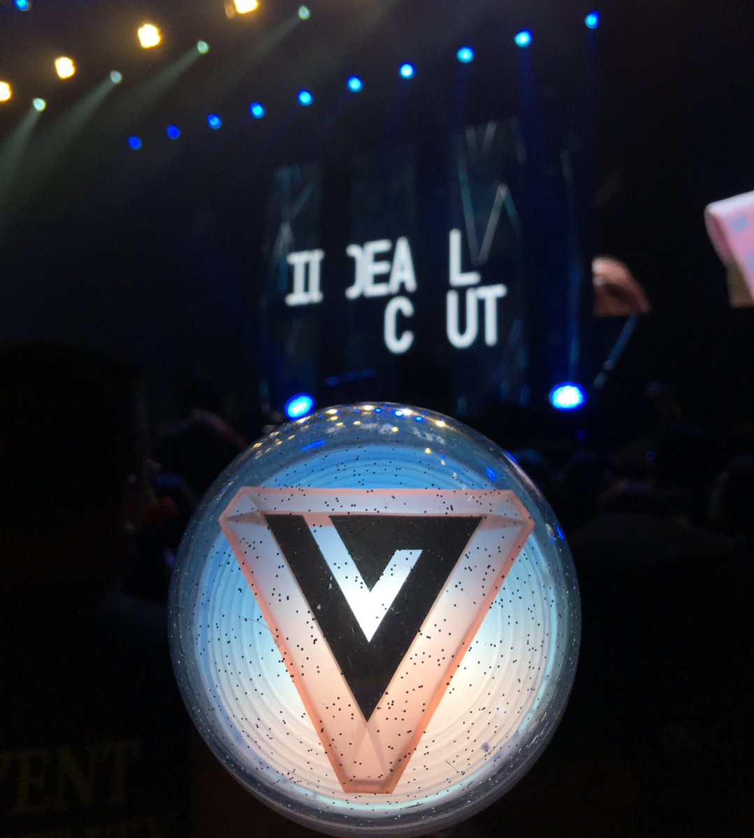 MAINEGYUKIM's tweet photo. 3 years ago ✨ #IdealCut @pledis_17 https://t.co/Txey8v3Kz5
