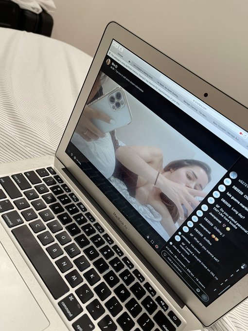 https://t.co/PHkUsrZVx7 LIVE CAM WITH BRU AND PIETRA 🍑🎶 https://t.co/9DsGBBMxKZ