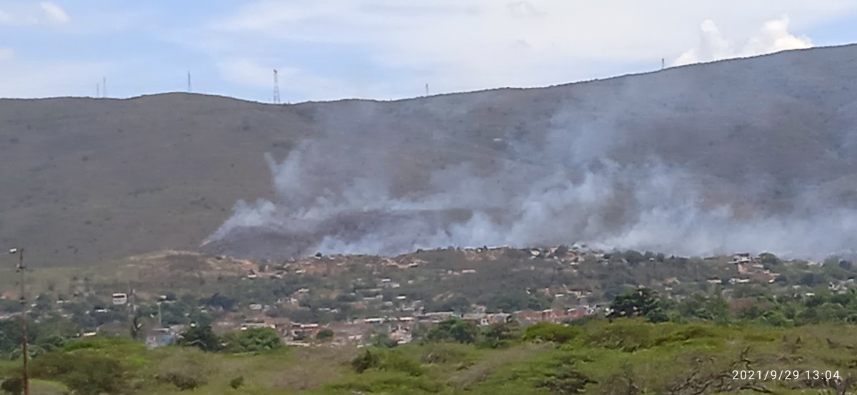 #29Sep || Bomberos Forestales, Guardaparques y Guardería Ambiental combatieron incendio en los linderos del Monumento Natural Lomas de León en Barquisimeto
Conoce más detalles ingresando al siguiente link▶️▶️▶️bit.ly/3kVyPY2

#AndaYVacúnate