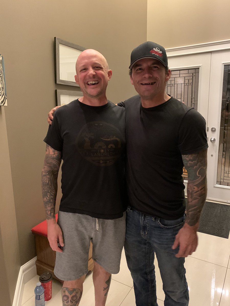 JeffDick's tweet photo. @rednckroughneck drove 4 hours to write with me tonight. He’s my kind of crazy! (That’s also the name of the song we wrote)

Check him out! https://t.co/T46Aie0urI