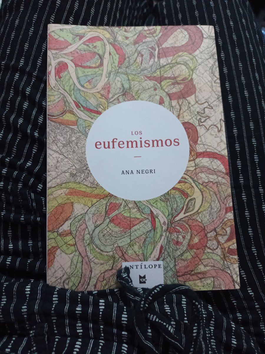textuales_mx's tweet photo. Miércoles de #wishlist o #loqueestamosleyendo con un libro de #AnaNegri editado por @edicionesantilope 
El título me pareció irresistible, tanto como la cuarta de forros, #Loseufemismos
#Textuales #booklovers #bookstagram #escritorascontemporáneas #editorialesindependientes https://t.co/O0gvz4Wq2g