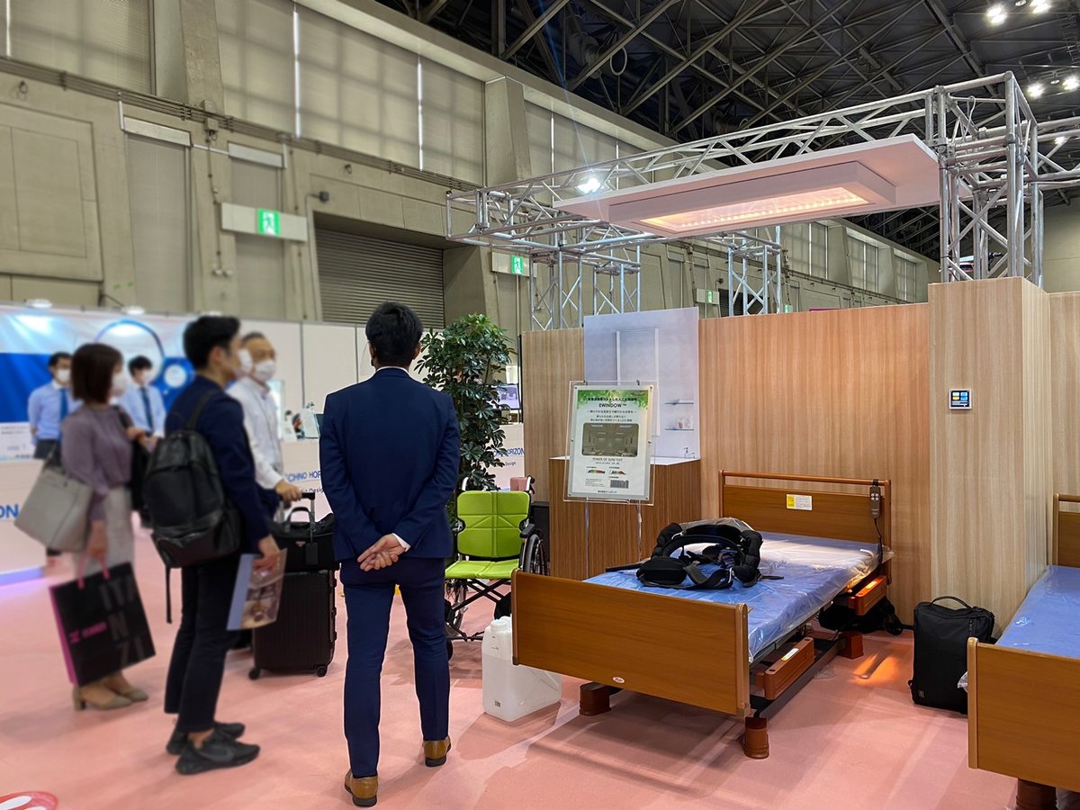 beamtec's tweet photo. まるで本物のお日様!を家の灯りにした「イーウィンドウ」が、今なら名古屋で体感できるクマ!医療シーンでの活躍に期待!の展示ブースにぜひお立ち寄りくださいクマ!!
#テクノホライゾンフェア
#EWINDOW
#企業公式相互フォロー https://t.co/u15EjiNzj0