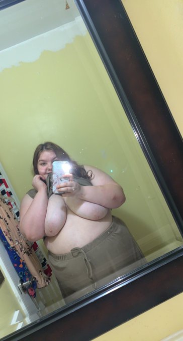 Drunk tits are great tits https://t.co/IBCsJUKYm0