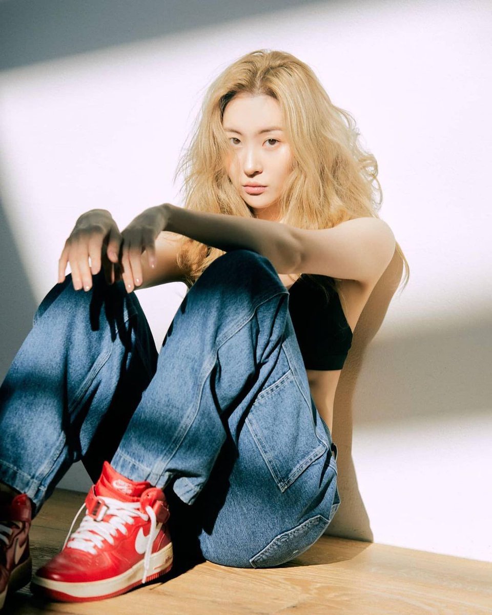 ofSunmi tweet picture