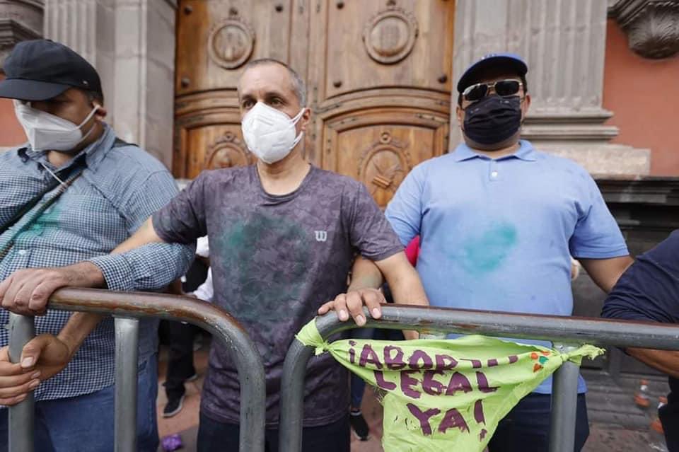 CarlRamirezA's tweet photo. ¡Valientes! 

Católicos de todo México salieron a defender los templos…salieron a defender la FE. Cristeros del siglo XXI. 

¡VCR! https://t.co/y2CEHnvEOM