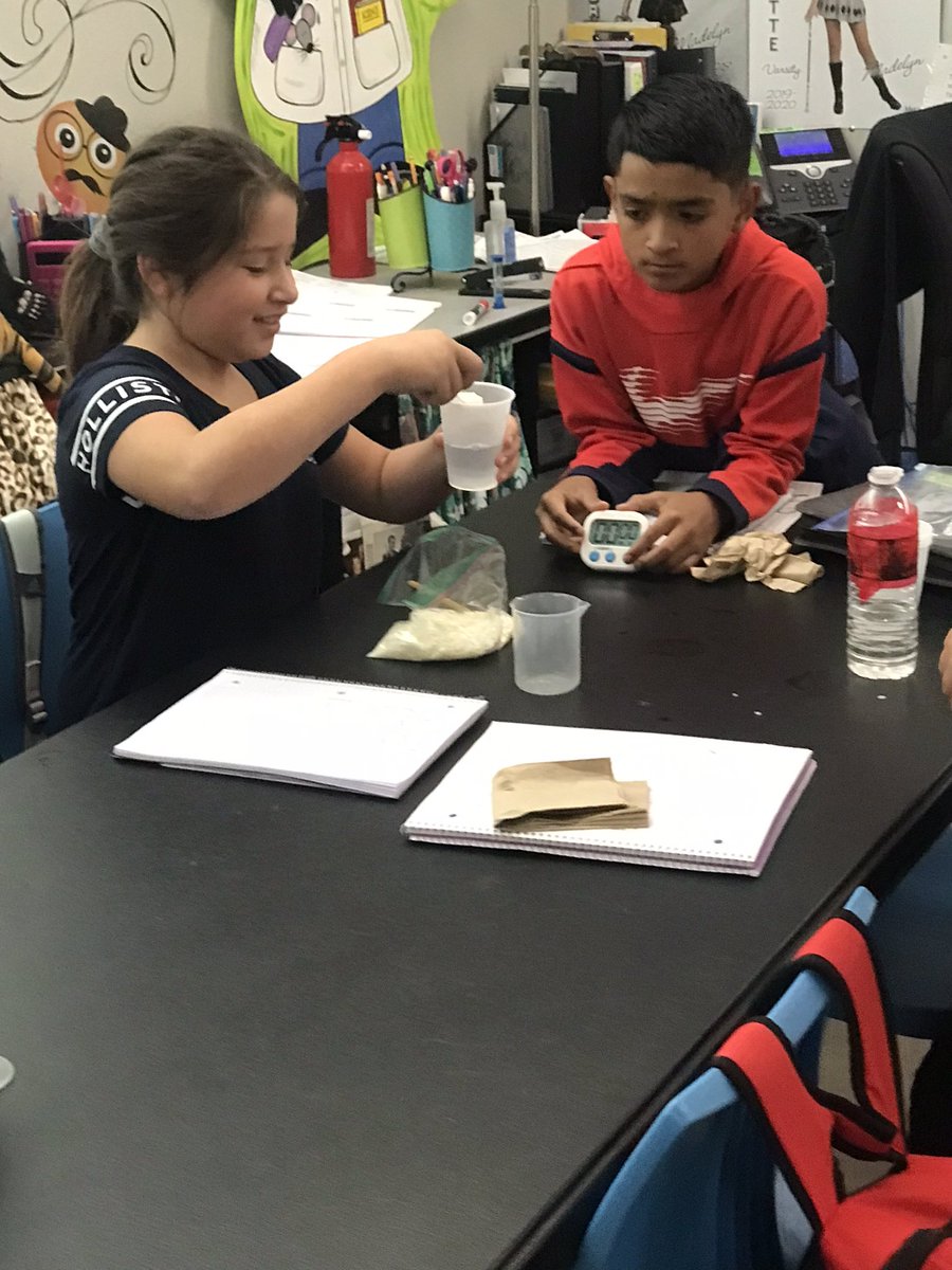 StephanieWClark's tweet photo. @ECISDScience @BuiceElementary @EctorCountyISD #buicebisonscience solubility testing https://t.co/1U9xnyvxrq