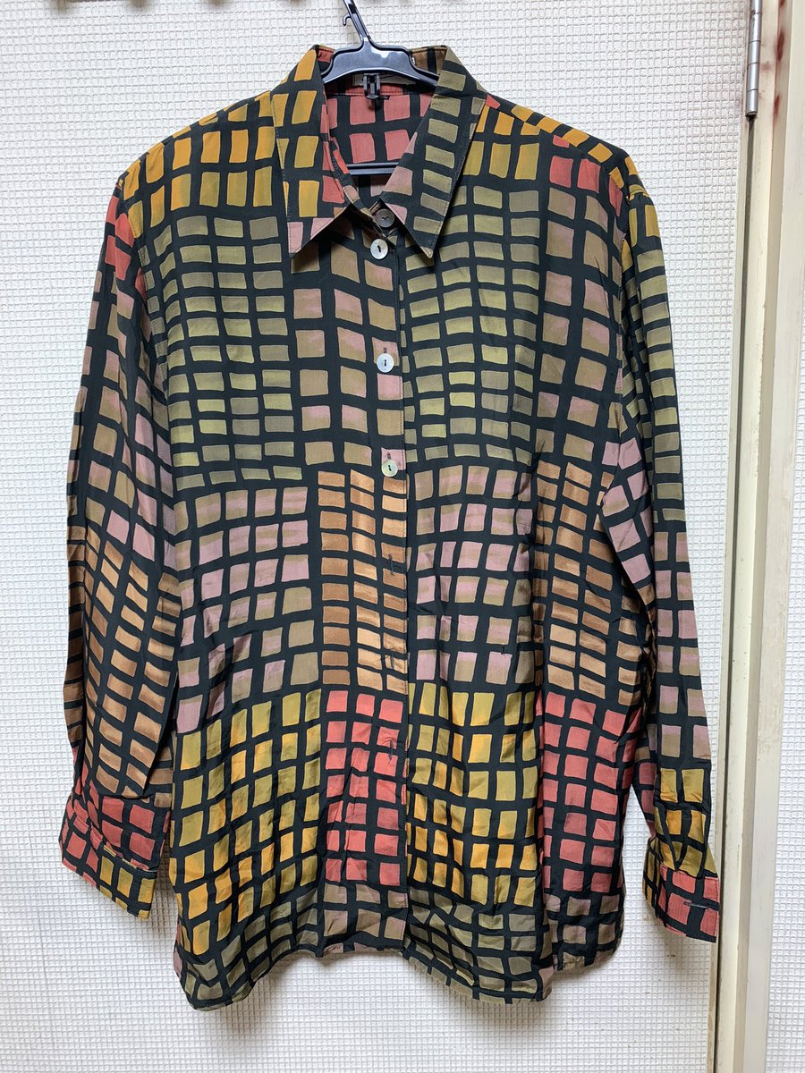 o_kei's tweet photo. やっと秋が開幕しました！久しぶりの柄物です。 https://t.co/gUAVUJ4Vwg