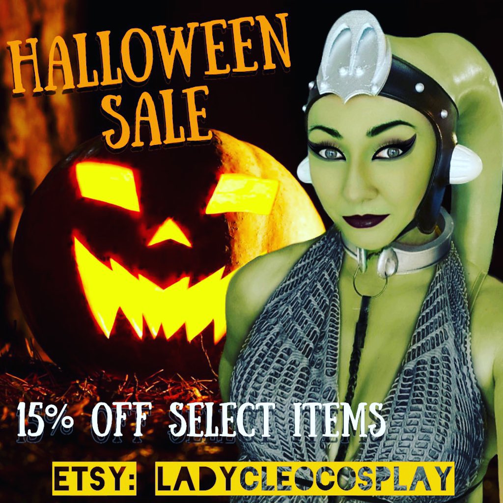 LadyCleoCosplay's tweet photo. My Halloween sale just started ! Go check it out : https://t.co/xeIbXBWZyI https://t.co/AMSeDf0QYn