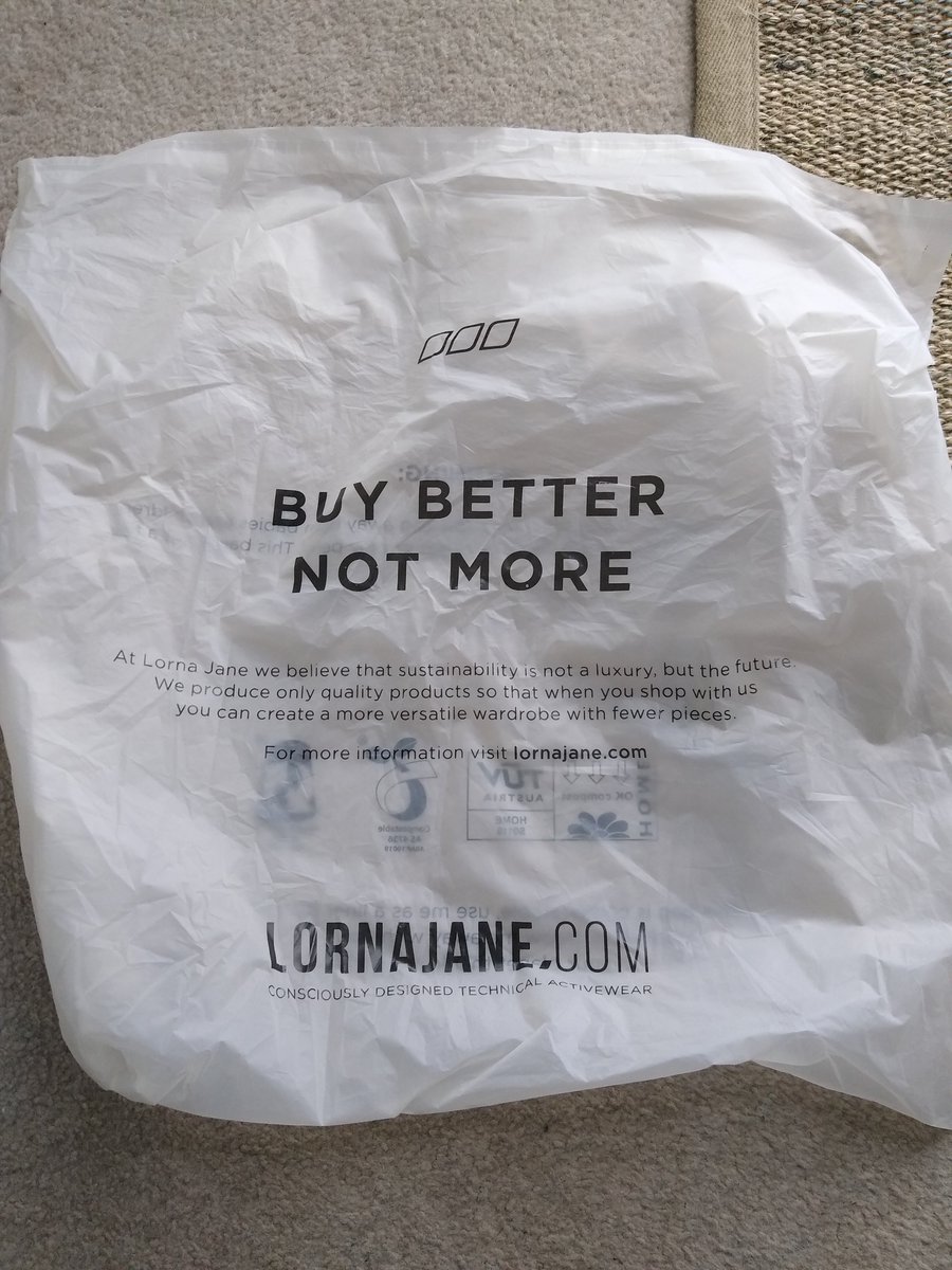 HappyCoc0's tweet photo. @LornaJaneActive are you kidding me? Sending me my leggings back in that bag, priding yourself about a commitment to making quality products, when you say a broken seam on a legging bought 10 months before and barely used 15-20 times is "normal wear and tear"?
#greenwashing https://t.co/kZk8vlK0PR
