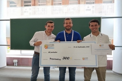 urjc's tweet photo. Dos doctorandos de la URJC, premiados en el Congreso Español de Informática.
ℹ Más información: https://t.co/Qc6ZNI8irQ https://t.co/vps4psKR7n