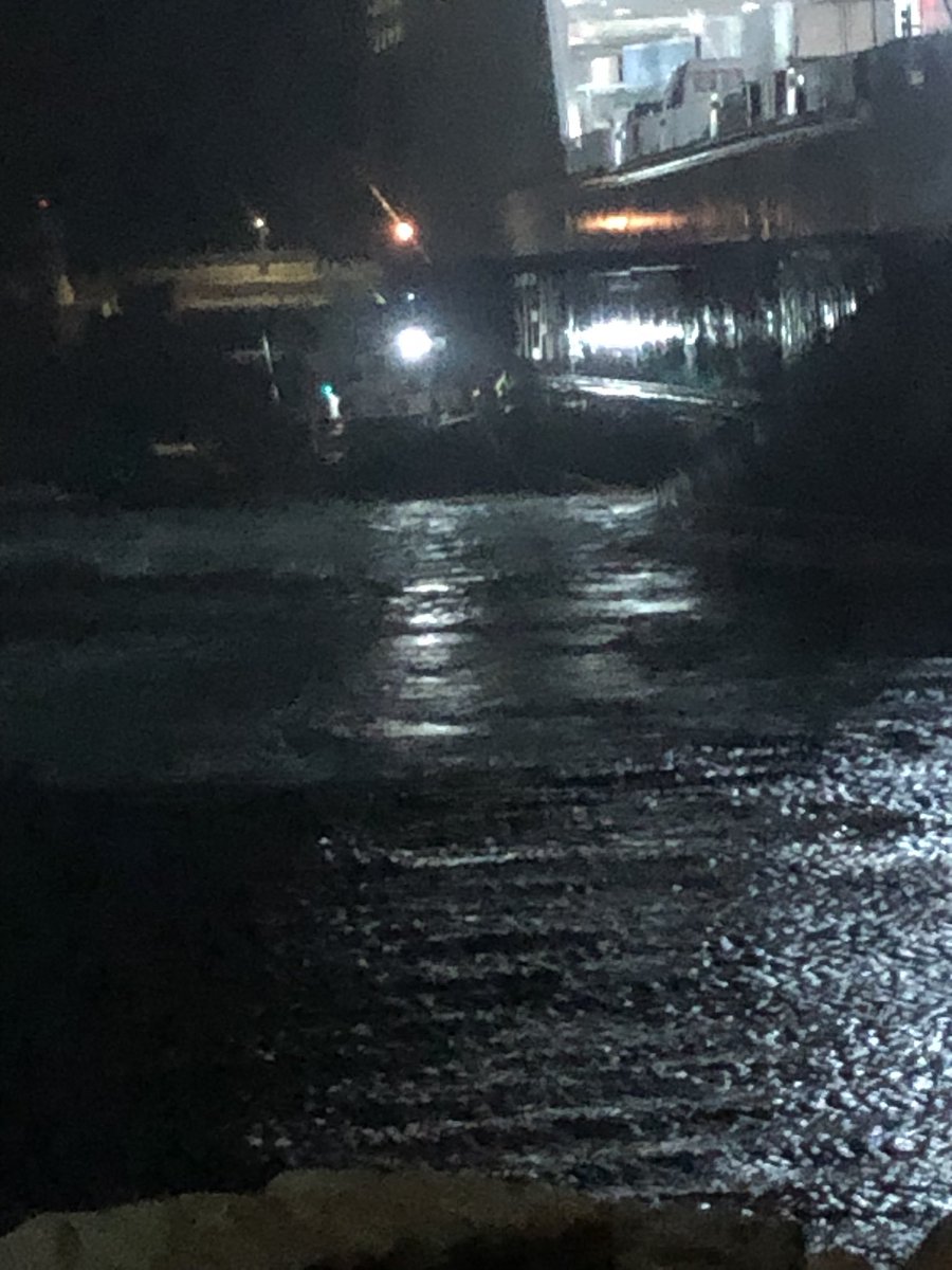 of_crane's tweet photo. Laxey Towing Companies Wendy Ann assisting the Ben into her parking space this morning 💨💨💦💦💦💨💨🌊 Like my nautical terms Captain C 🥰😍 #winterisaroundthecorner 😞😞 https://t.co/w5EE0zkTSp