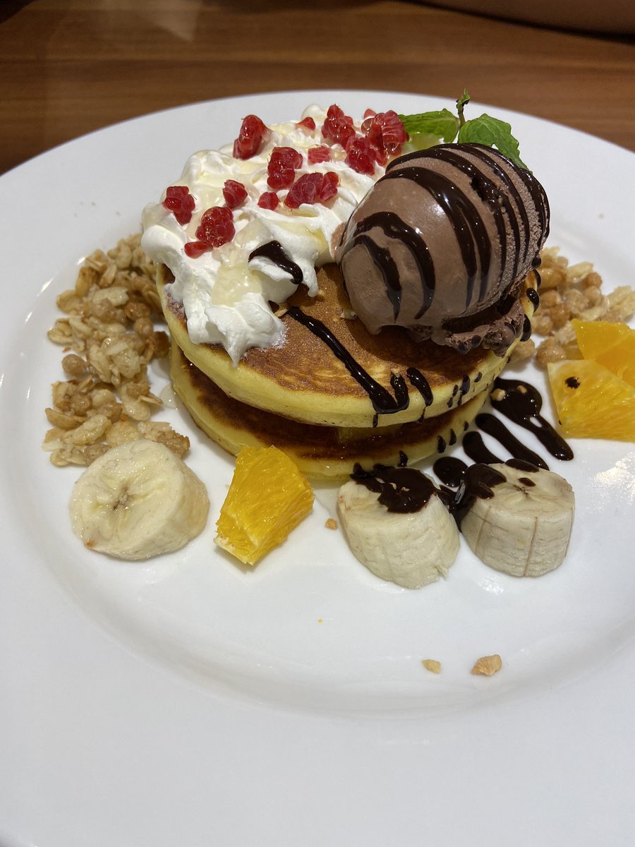 bknb_remi0912's tweet image. 渋谷チェック✨

#タワレコ渋谷 
#シブツタ 
#デニーズバースデーデザート