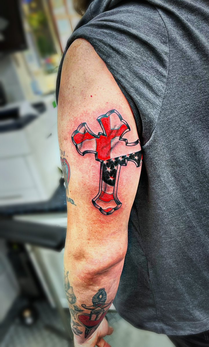 jbvsm73's tweet photo. New ink part 1 …. Memorial piece and a promise to keep to my ex father in law ex Navy and Embassy director for UK. I hope @JoeBiden sees this https://t.co/leWlglSCrJ