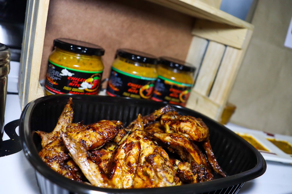 Chillithebite1's tweet image. Wait!,have you ever tasted our multipurpose sauce marinade 🌶…Too good, too tasty, too lovely. #MallofAfrica #chillithebite #ntokozo