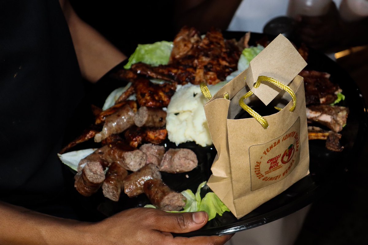 Chillithebite1's tweet image. Wait!,have you ever tasted our multipurpose sauce marinade 🌶…Too good, too tasty, too lovely. #MallofAfrica #chillithebite #ntokozo