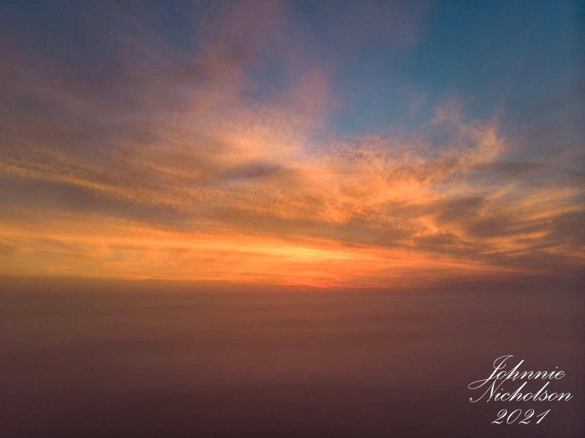 <a href="/AndrewWMBF/">Andrew Dockery</a> <a href="/spann/">James Spann</a> <a href="/lucky13wxman/">Ken Weathers ⚡️🌪</a> <a href="/nwsjacksonky/">NWS Jackson KY</a> @RyanBeesleyFox5 <a href="/TeamW700/">W700 Weather Inc.</a> <a href="/brobwx/">Brandon Robinson</a> <a href="/WxManShane/">Shane Smith</a> <a href="/WeatherNation/">WeatherNation</a> @EvanWYMT <a href="/JimCantore/">Jim Cantore</a> <a href="/Kentuckyweather/">Chris Bailey</a> <a href="/AdamBurnistonWX/">Adam Burniston WLWT</a> @WLKYChris <a href="/MarcWeinbergWX/">Marc Weinberg</a> #Sunrise above the #Fog in London #kywx #ekywx