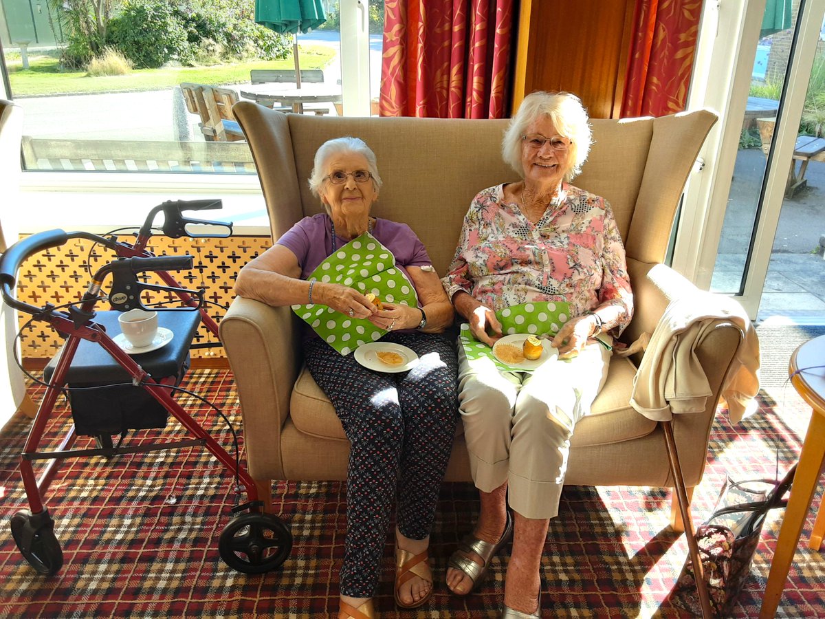 thermbi's tweet photo. Our staff and residents at Lord Harris Court, in #Berkshire, are delighted to #RaiseAMug for @macmillancancer in support of the amazing work they do. 💚

The Home’s donation box is still open until the end of the week, so please feel free to contribute!
#MacmillanCoffeeMorning ☕️ https://t.co/i3qaJ4aOw8
