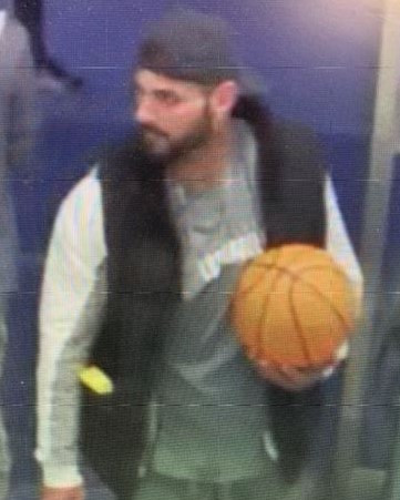 ⚠️#WANTED

Detectives need to speak to the pictured male in relation to a serious assault occurring in Surbiton on the 13th September 2021.

📞 If you see this male, or know his whereabouts please call 999 with reference to CRIS 0409535/21 and FIMS 066144.