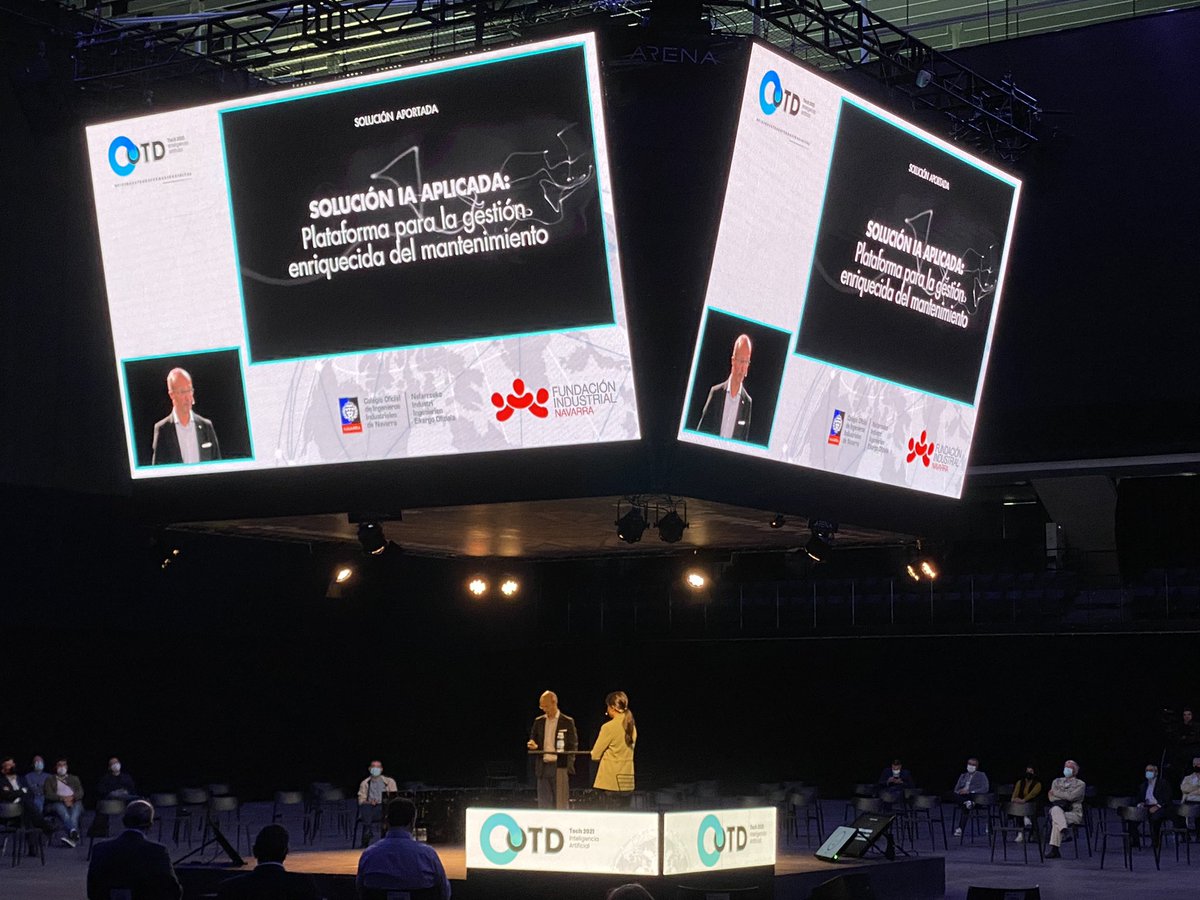 FundacionFIN's tweet photo. Iñigo Navarro y Natalia Armendáriz, de @ElaraIngenieros, presentan un caso de éxito sobre mantenimiento predictivo en averías y fallos en componentes críticos de maquinaria industrial.

#OTDTech2021 - #InteligenciaArtificial https://t.co/yMIfeQNiHl