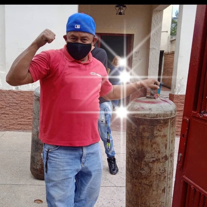 Ayer  29/9/2021 Casa Triaje canaliza con señor Julio  , Gas comunal y a la comunidad del eje 4 señora  Grechi mil Bendiciones por aportar calidad de vida de las y los adultos mayores
