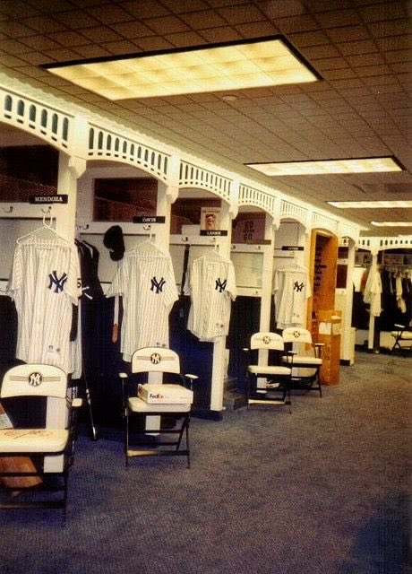 inside yankees clubhouse