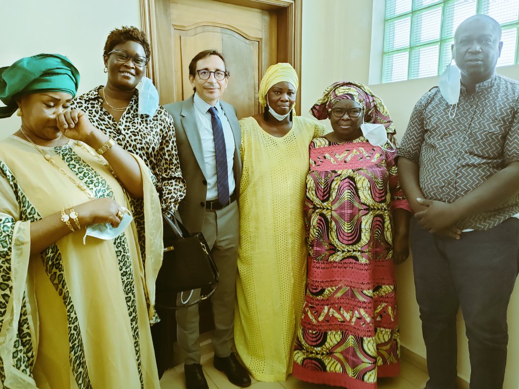 ConsetrabEspSn's tweet photo. Hemos estado reunidos con el sindicato senegalés #UNSAS. Hemos hablado:
➡️ Convenio Bilateral de Seguridad Social.
➡️ Memorandos migratorios.
➡️ Situación laboral de los dos países. https://t.co/vY5mojyQSp