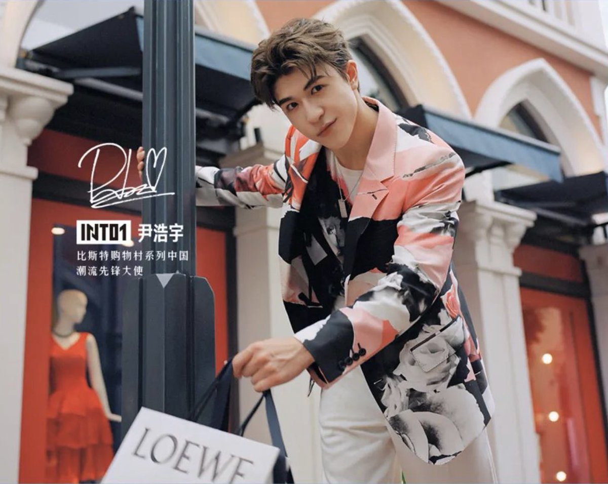 forNPaiPai's tweet photo. อวยยศป๊าด้วยเสลี่ยงยาว 15 เมตร
น้องแพทน่ารักมาก 🥰
#แพทริค #INTO1Patrick #TBVSC https://t.co/xlQKpPOvTM