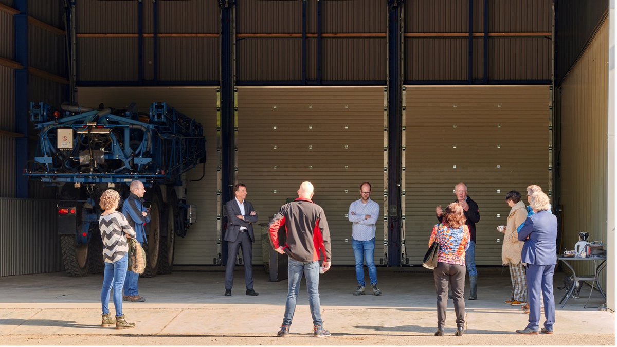 Save the date! Op 3 november bent u welkom op een demo over: Bodemkwaliteit, Groenbemesters, Effectieve bespuitingen &amp; driftreductie, combi-wasplaats. Ga naar bodemenwaterflevoland.nl/nieuws/demo-oc… voor meer info