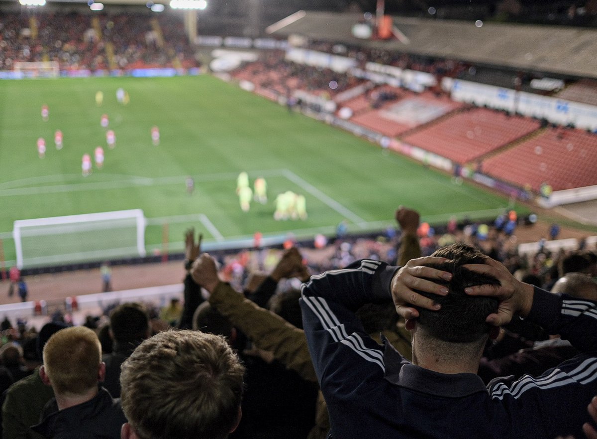 GloriousBanners's tweet photo. Them Reds β₯οΈπ³
Barnsley 1 Forest 3
#NFFC | #BarnsleyFC | #BARFOR https://t.co/I1G5IhWPjN