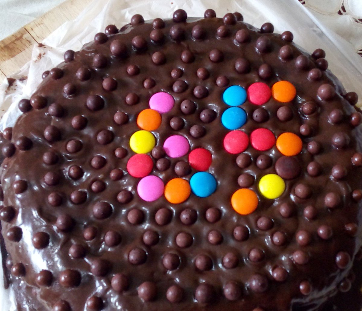 Myblogs10's tweet photo. Cake for my mother 65th birthday.

#icingcake 
#homemadecake https://t.co/MuDV8dNhEg