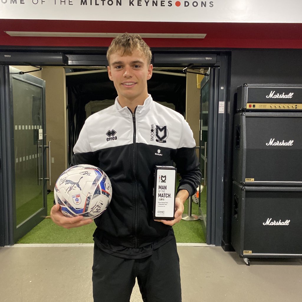 Three of #MKDons' last four hat-tricks have come against Fleetwood Town! 

2⃣0⃣1⃣6⃣ - Ryan Colclough
2⃣0⃣2⃣1⃣ - Joe Mason
2⃣0⃣2⃣1⃣ - Scott Twine